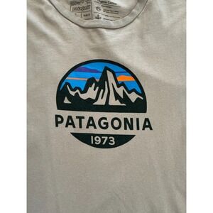 Patagonia "1973" Slim-Fit Organic Cotton Logo Tee – Tan / Size‎ L / Good Used